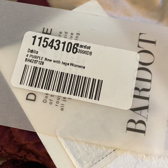 Bardot Dahlia Floral Lace Purple V Neck Asymmetrical High Lo Dress Size 4 NWT - Picture 9 of 10